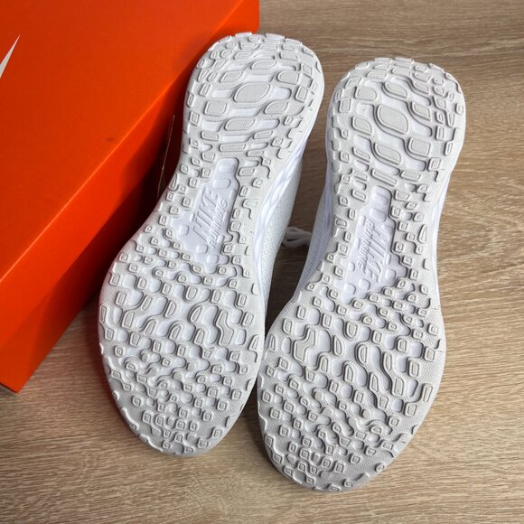 Nike Revolution 6 Women's Road Running Shoes - Picture 8 of 8